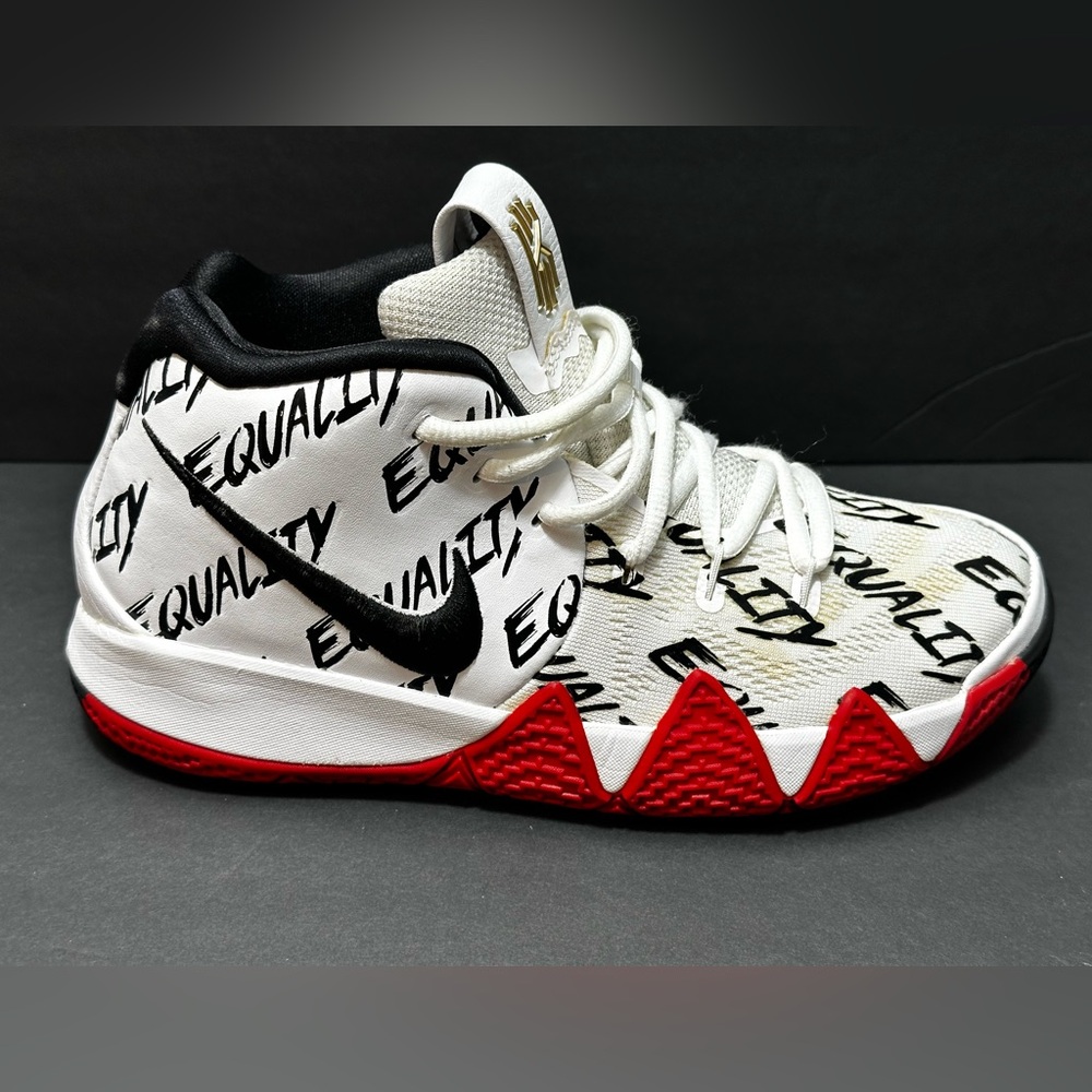 Nike Kyrie 4 GS’BHM’ Size 5.5 boys